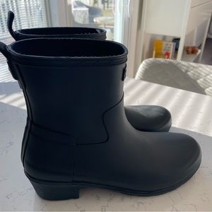 Women’s Hunter ankle rain boots